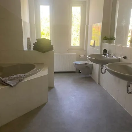 Heisenberg 4 Personen Familienfreundlich アパート